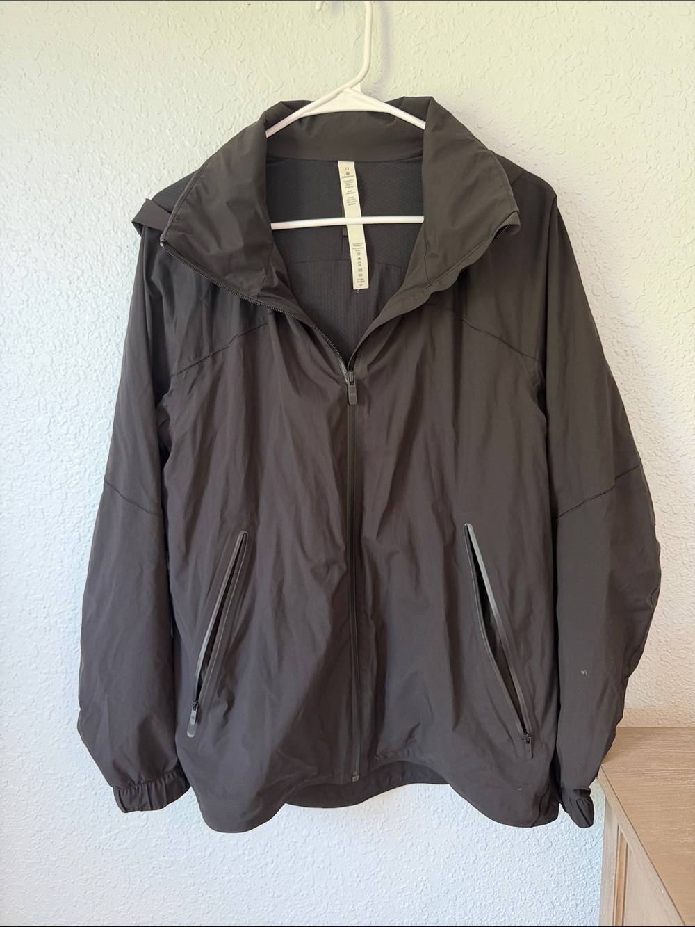 lululemon athletica black Women's Windbreaker Jacket
